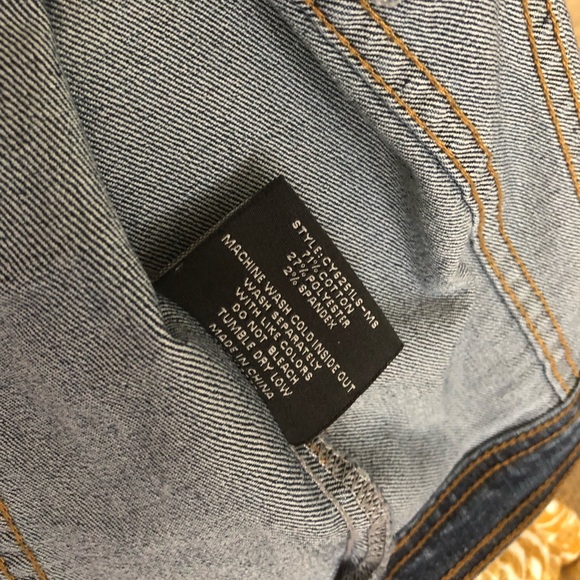 Cropped Denim Jean Jacket - Picture 5 of 11